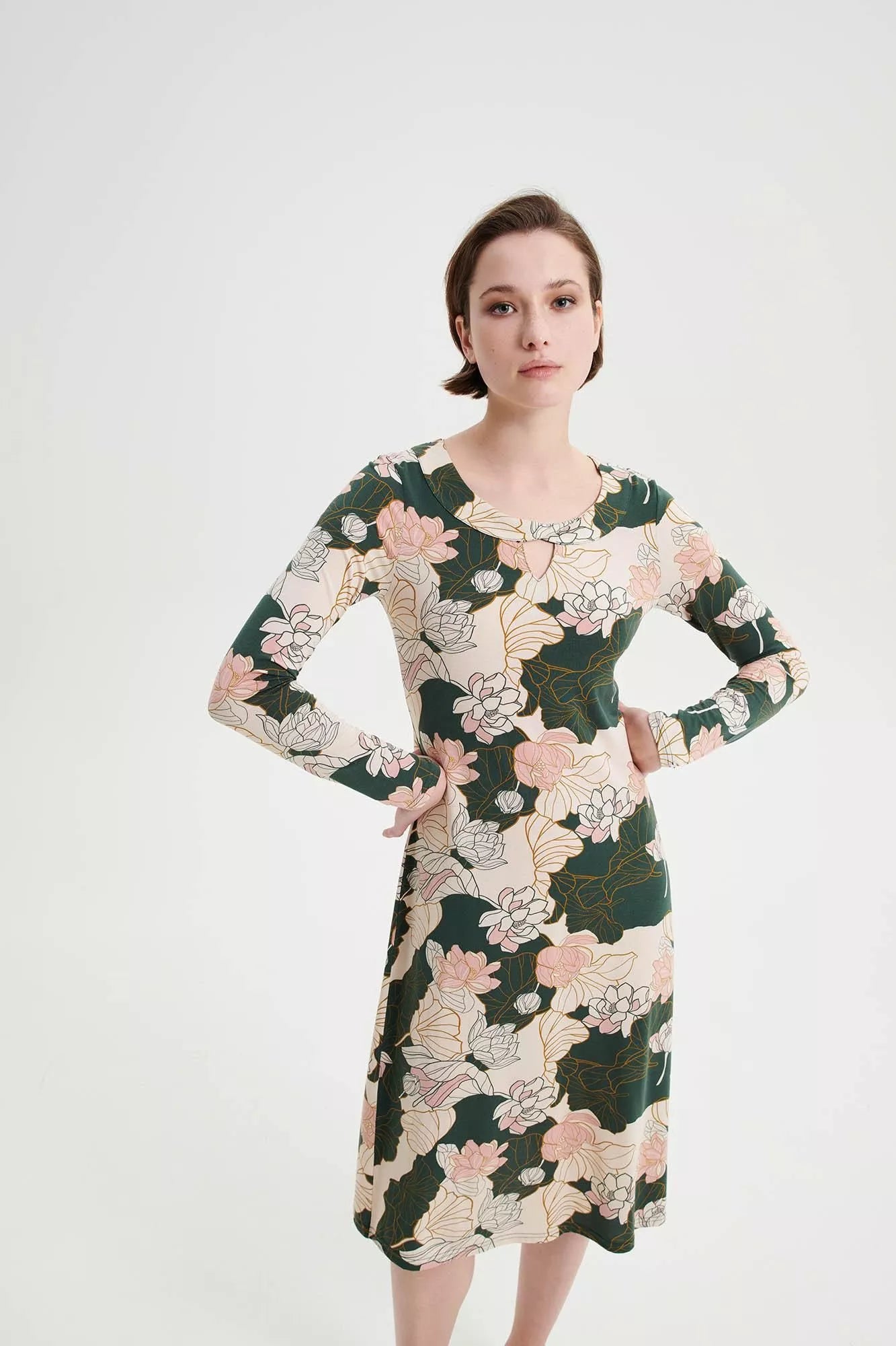 19049 680 VAMP ΓΥΝ. ΝΥΧΤΙΚΟ ΜΕ ΜΑΚΡΥ ΜΑΝΙΚΙ χρώμα: GREEN MAGNOLIA