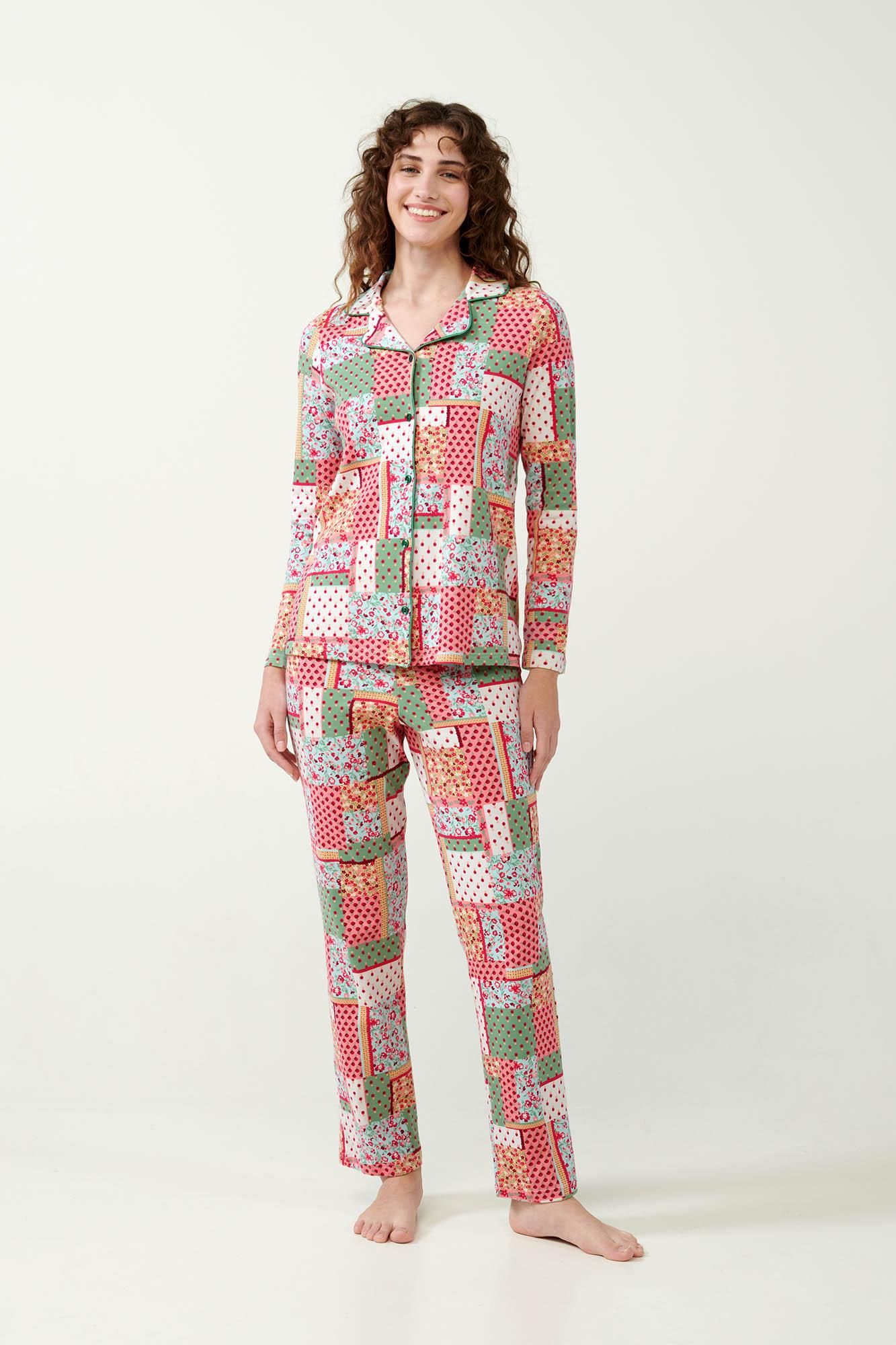 21372 820 VAMP ΓΥΝ. ΠΥΤΖΑΜΑ 100% ΒΑΜΒΑΚΙ χρώμα: GREEN BARLEY  Κουμπωτή Πυτζάμα Interlock με Vintage  Patchwork Μοτίβο